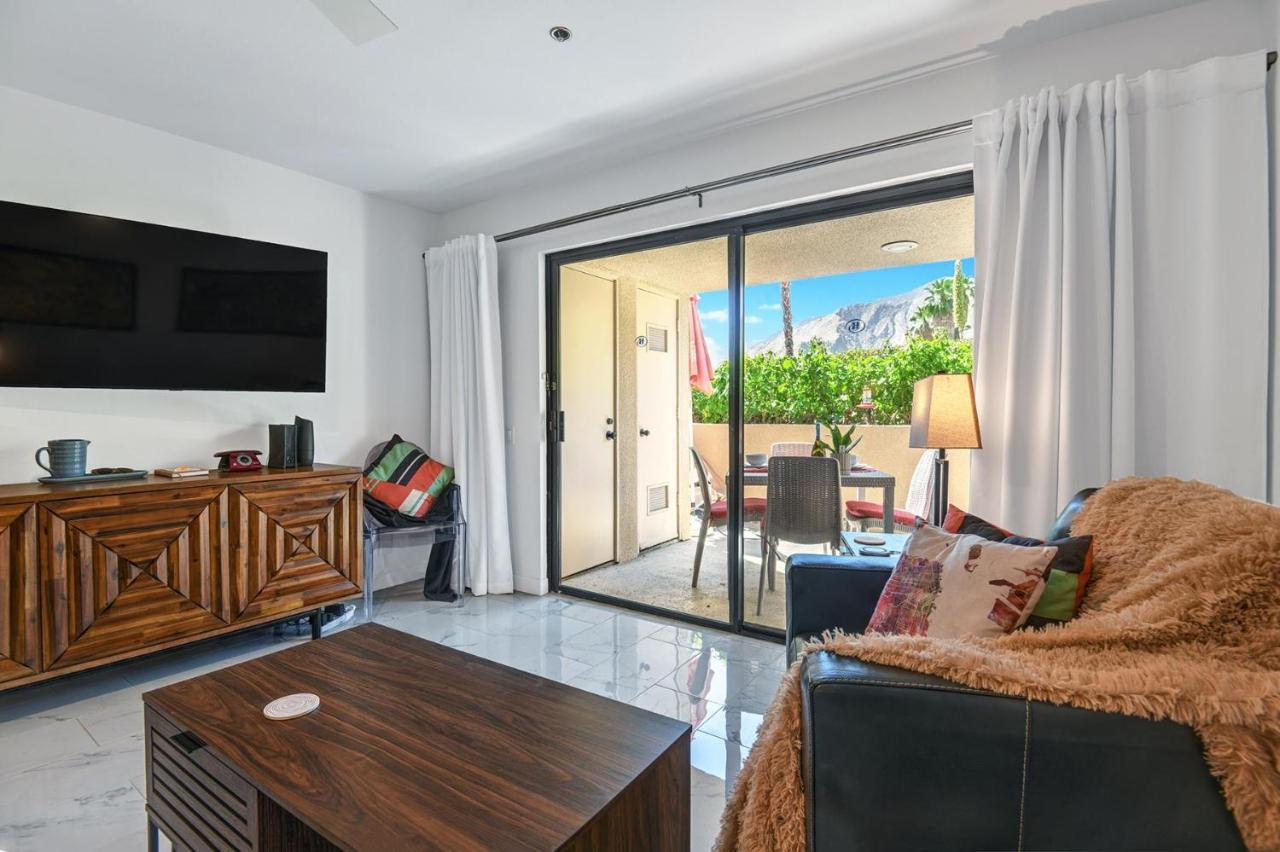 Modern Plaza Villas Oasis Палм Спринг Екстериор снимка